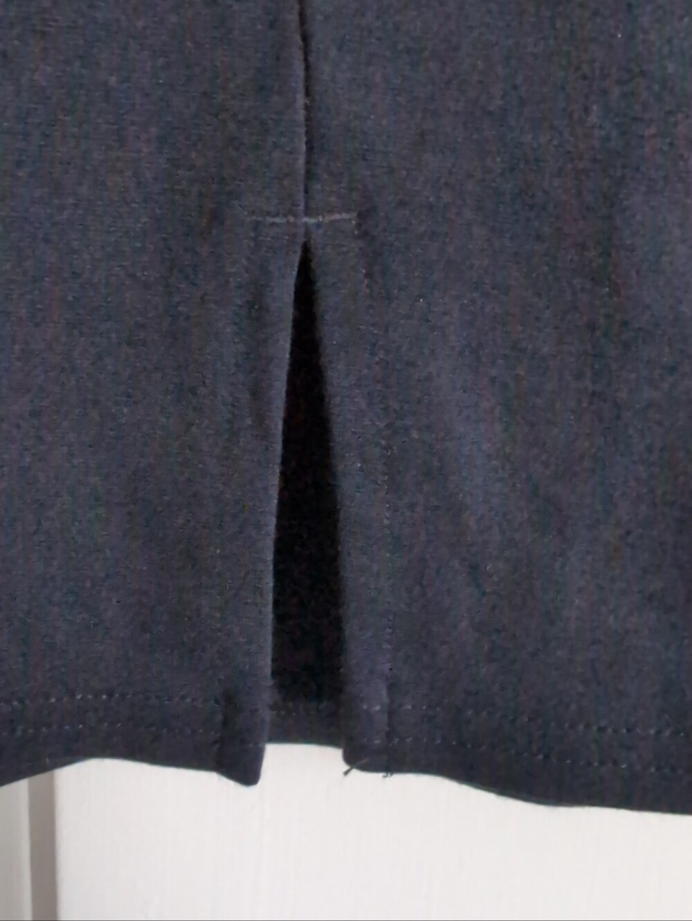 Black mini skirt or skort with shorts and side slit - Picture 4 of 6